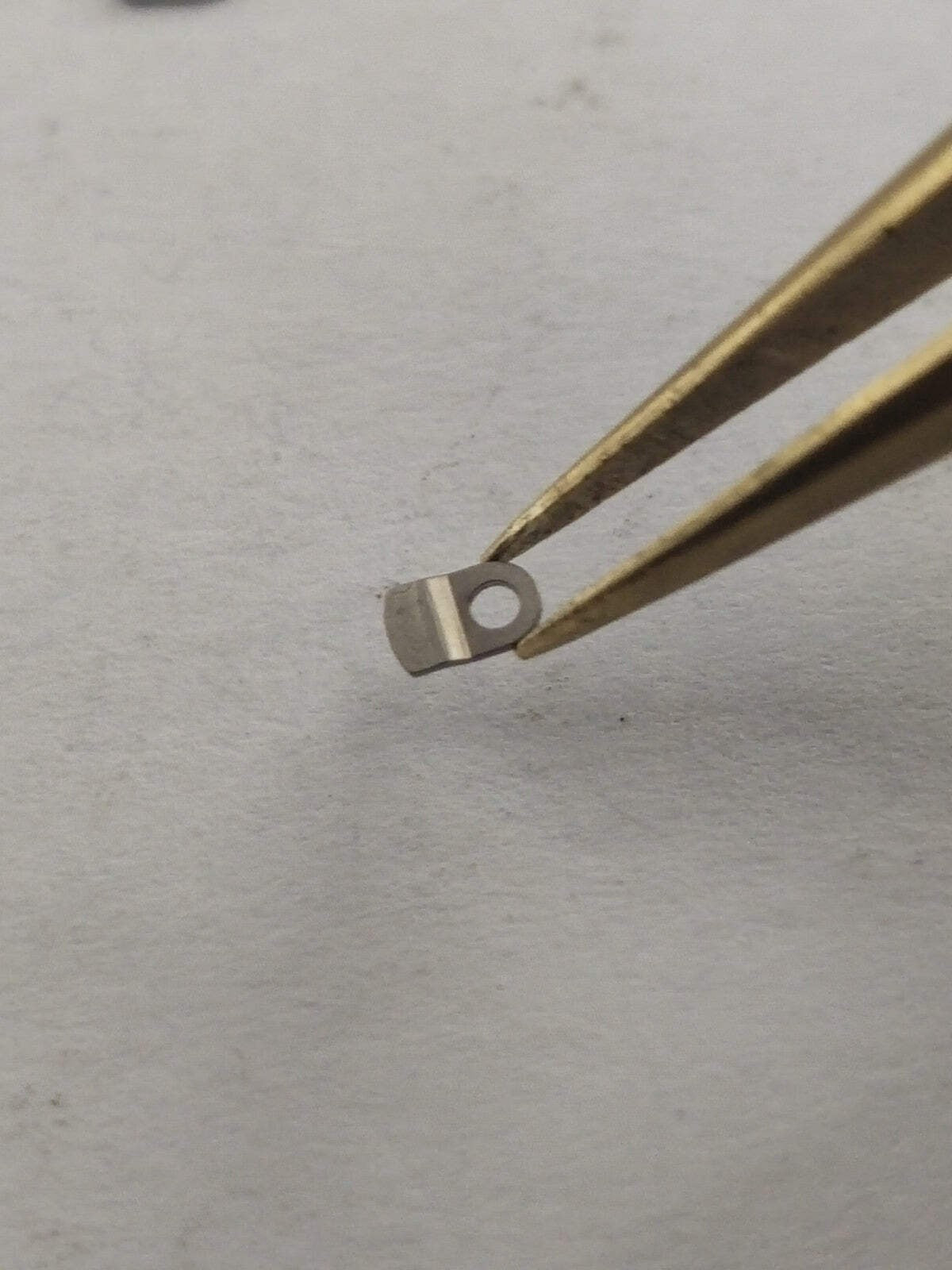 NOS OMEGA Watch Case Clamp with screws /3.3MM×2MM/ Part 1911
