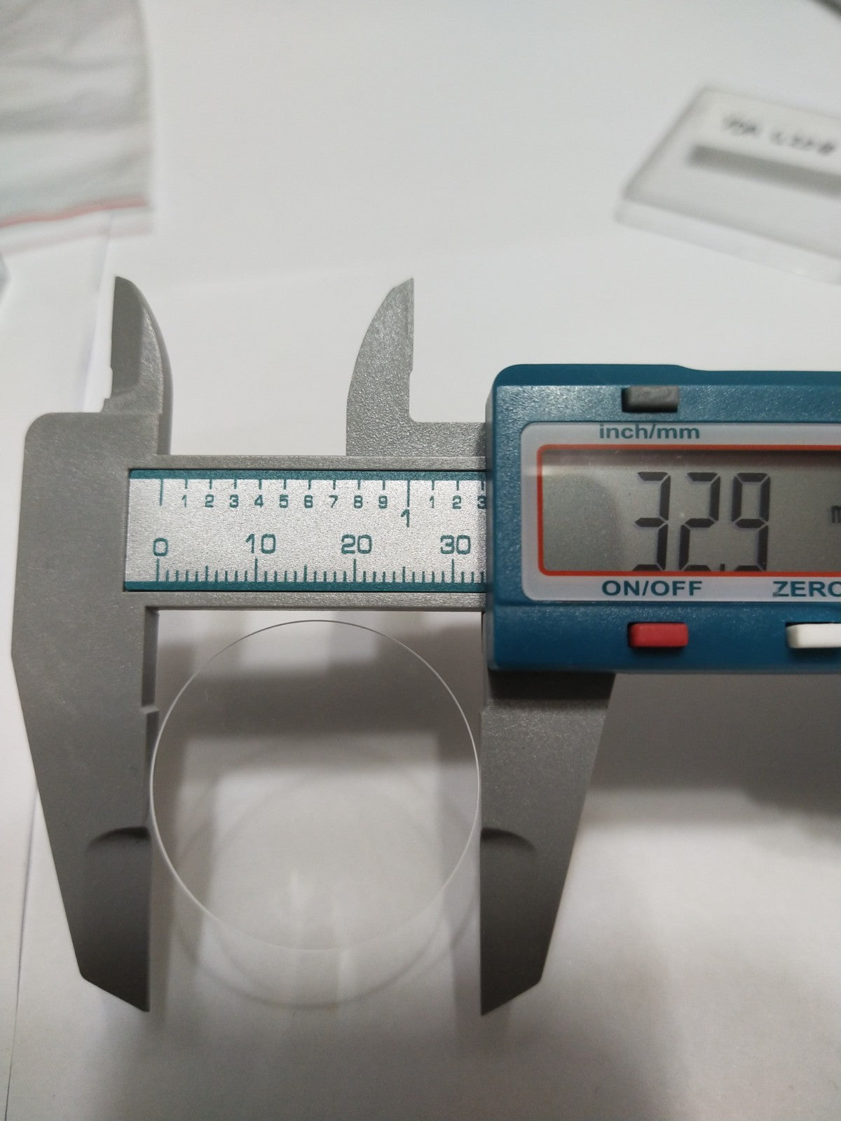 GUCCI Original /Crystal / Part No. YDA 42013 /0.7 Thickness