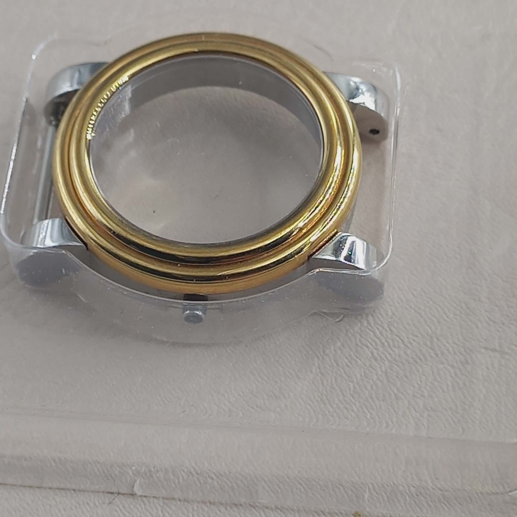 Gucci Complete case 102.4300.2