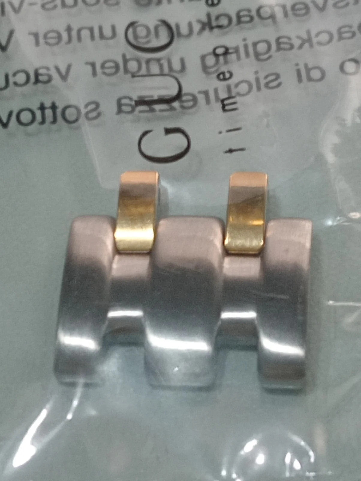 GUCCI Original / Link T.T / Part No. 163.536.1 / 18m.m