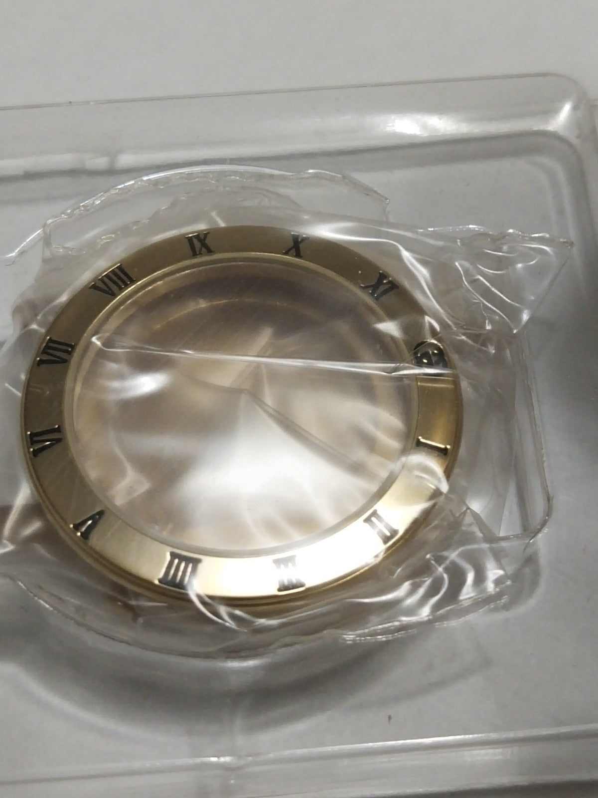 GUCCI Original / Complete Case/ Part No. 102.3800./ 3800jr Gold color 