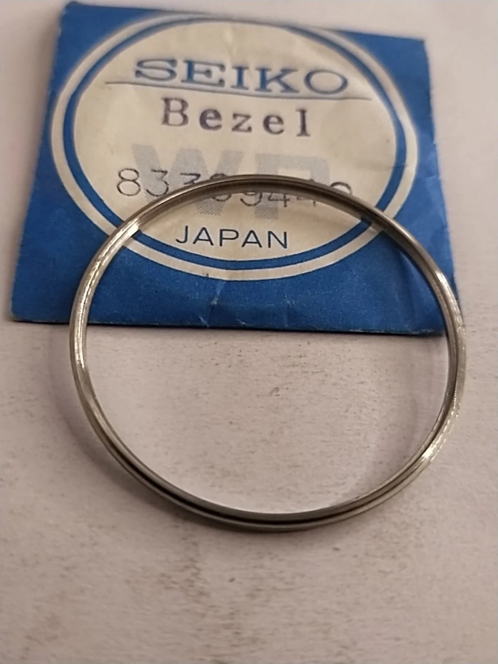NOS Seiko original Bezel / Part 8336 9449