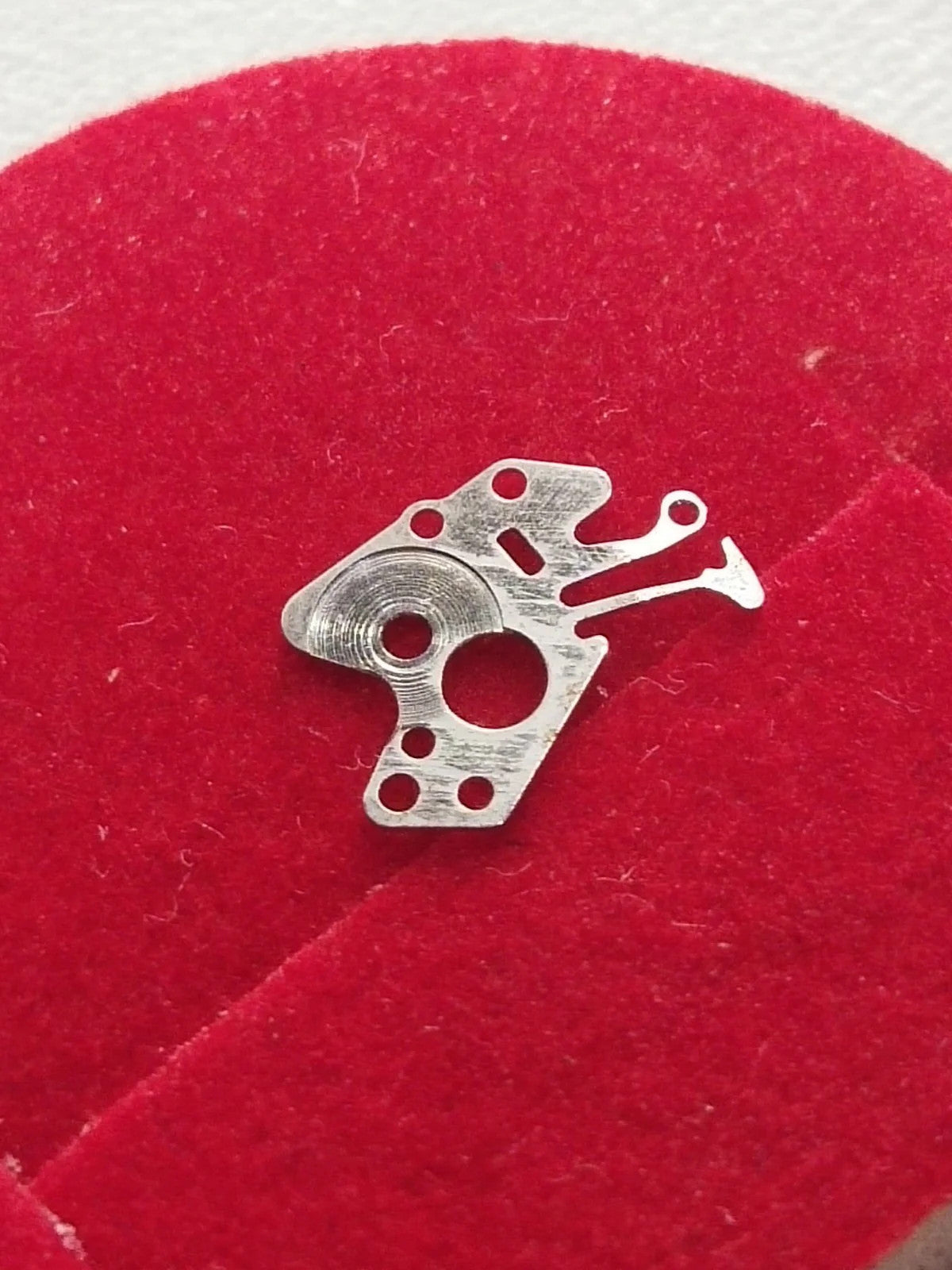 Seiko Part. 386 770 Sitting lever Spring Cal. 47A (1pc