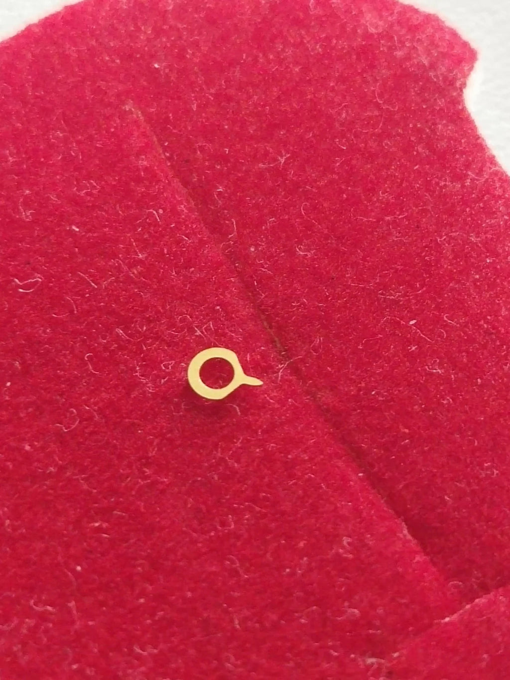NOS Seiko Parts 556 240 /1pc