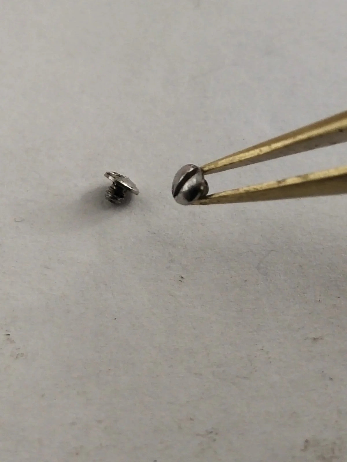 Original EBEL screws for the upper puzzle / Used 3ps