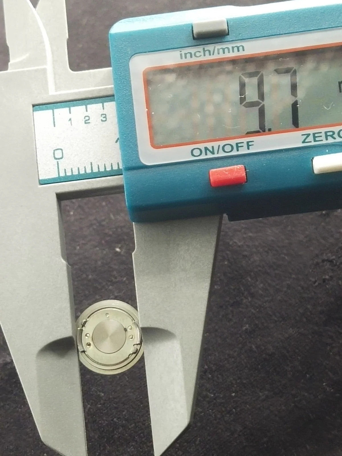 NOS Seiko Part . 8359 9649 Battery Hatch Cover