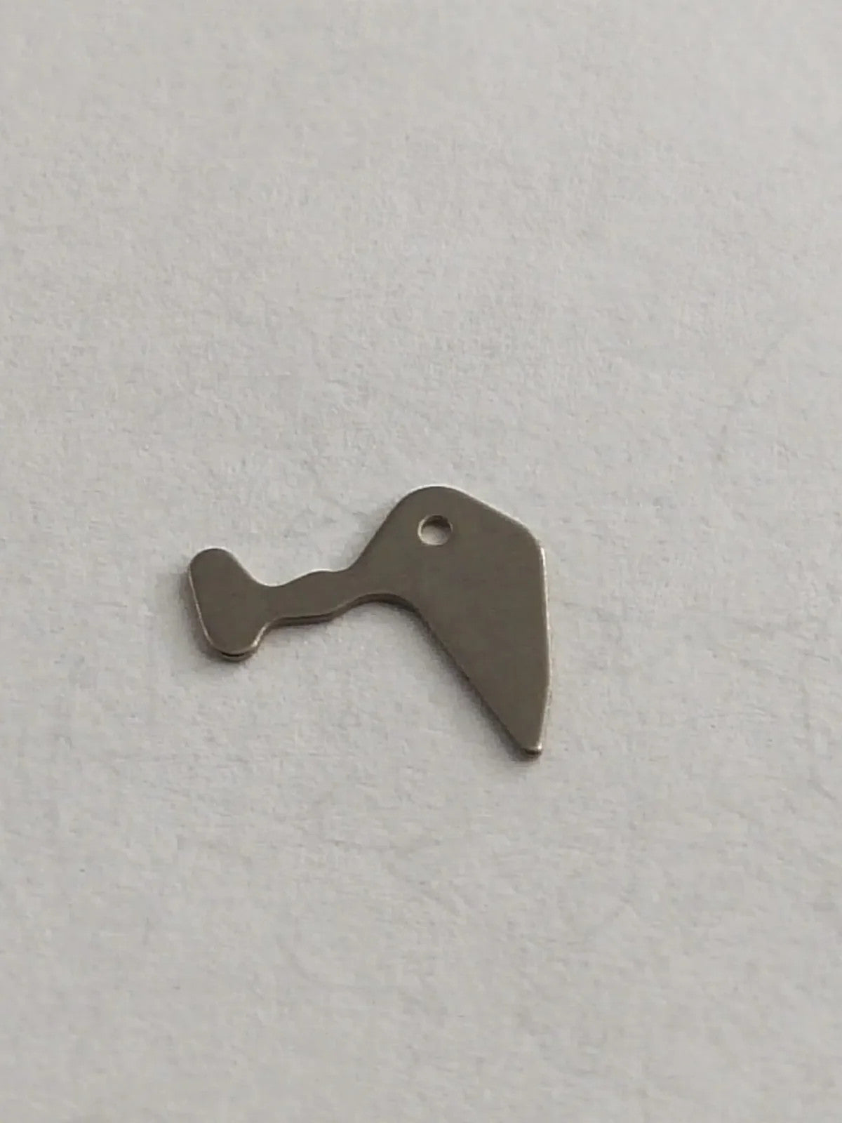 NOS SEIKO PARTS / Sitting lever/ Part . 383 004 /1pc Cal.7025A/7005A/ 1Pc