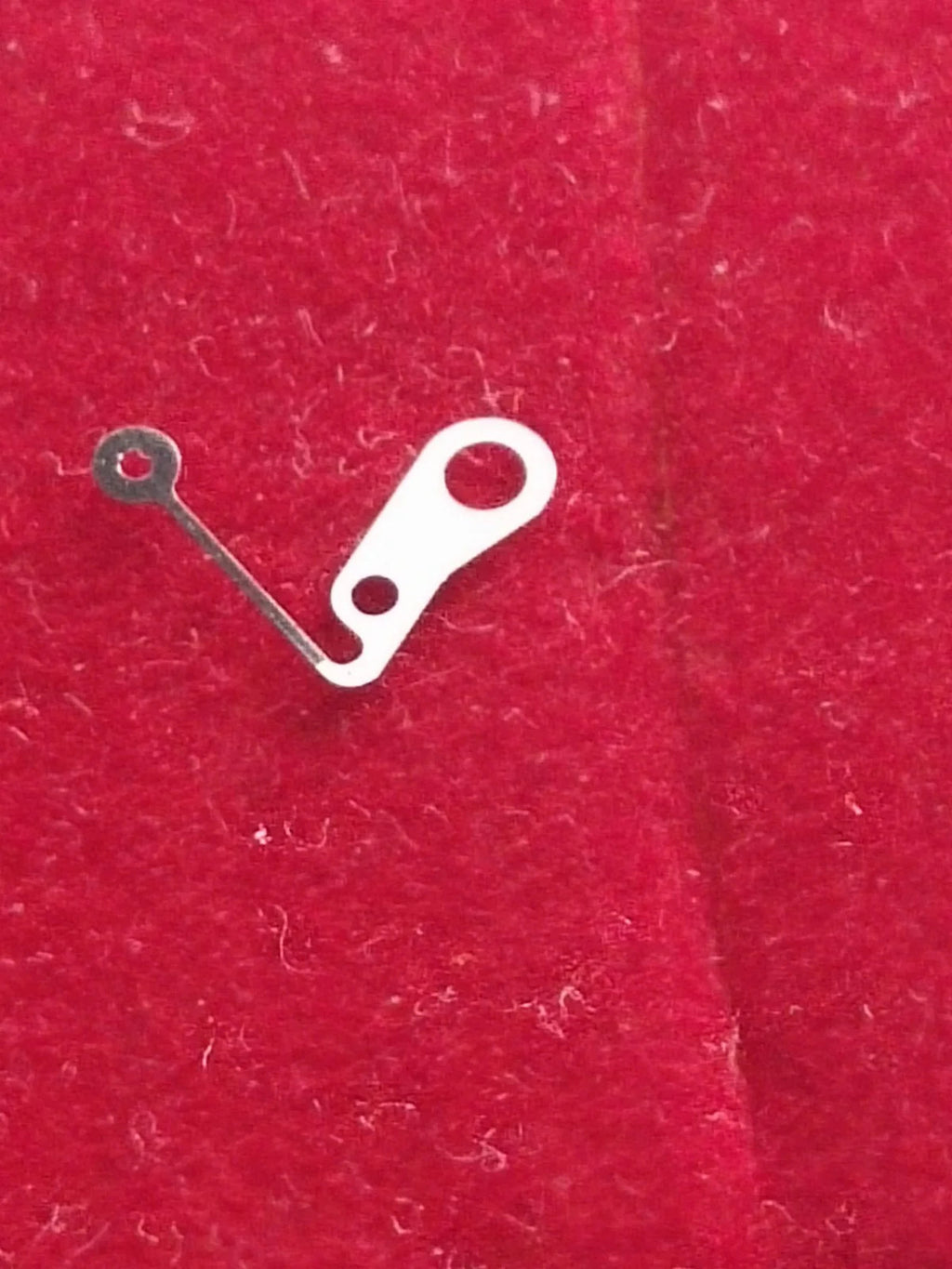 NOS Seiko Parts 560 002 /1pc