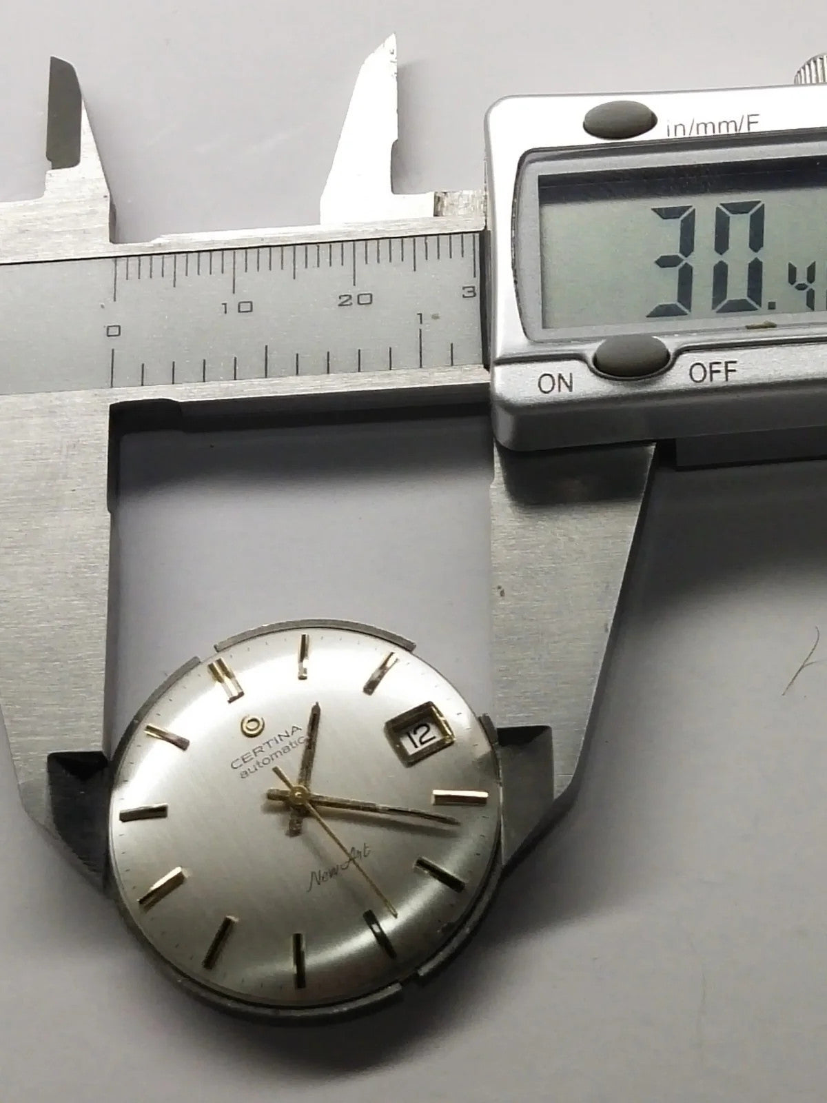 Certina 25-651 Movement with Dial, Hands and Crown / Good working condition/Use