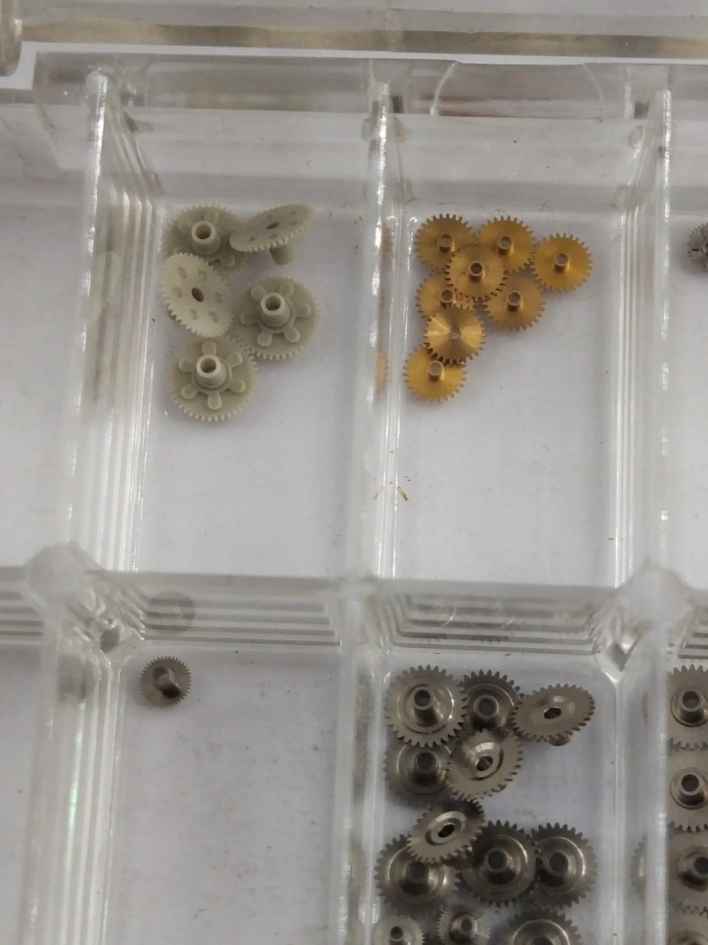 NOS SEIKO hour wheel Part 271 +++ Price from 25 to 40 per piece