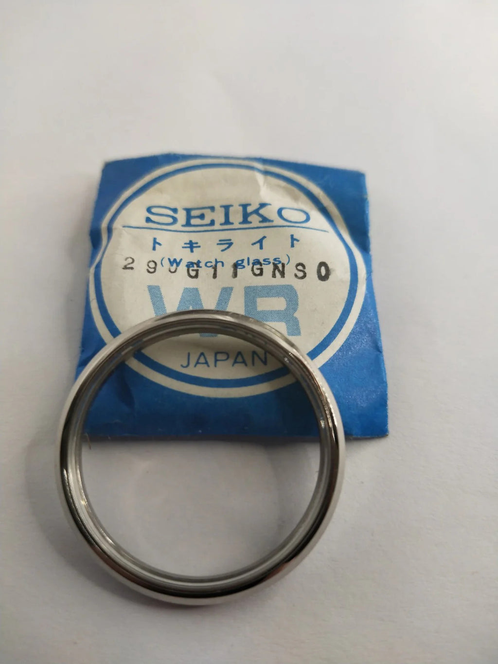 New Old Stok original Seiko glass 290G11GNS