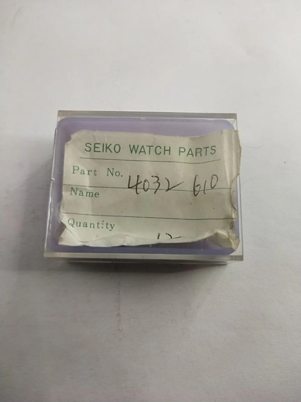 NOS Seiko original Digital Part . 4032 610 circuit light / Price for one piece
