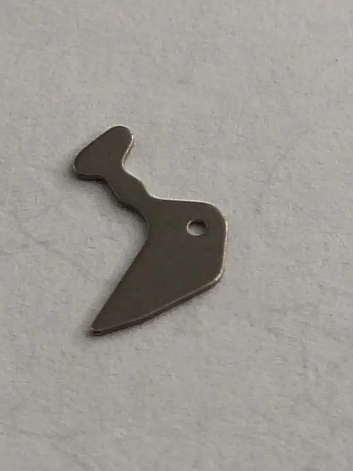 NOS SEIKO PARTS / Sitting lever/ Part . 383 004 /1pc Cal.7025A/7005A/ 1Pc