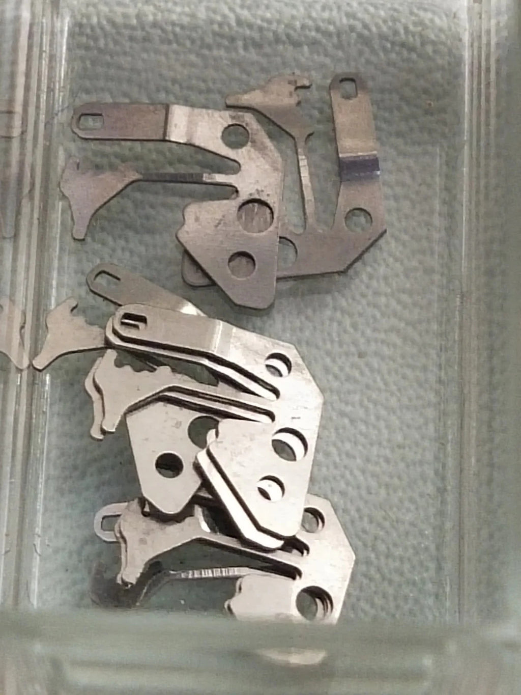 Seiko Part. 388 765 Sitting lever Spring Cal.8122A/5y13A/9123A/5219A/(1pc