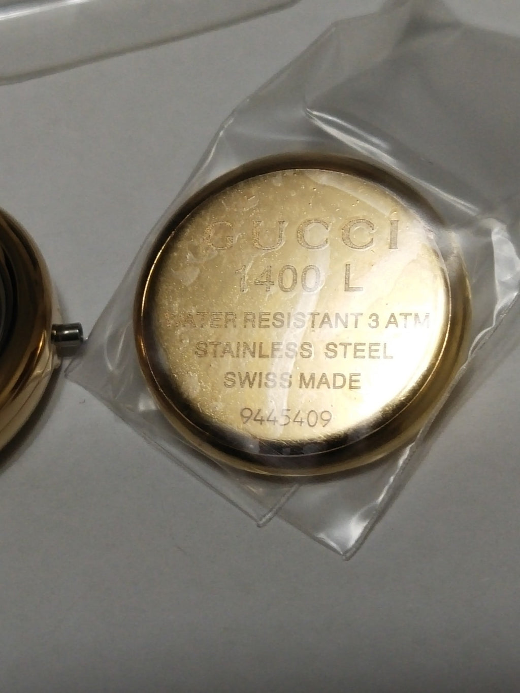 GUCCI Original / Complete Case/ Part No. 103.1400.2.2/ 1400L Gold color 