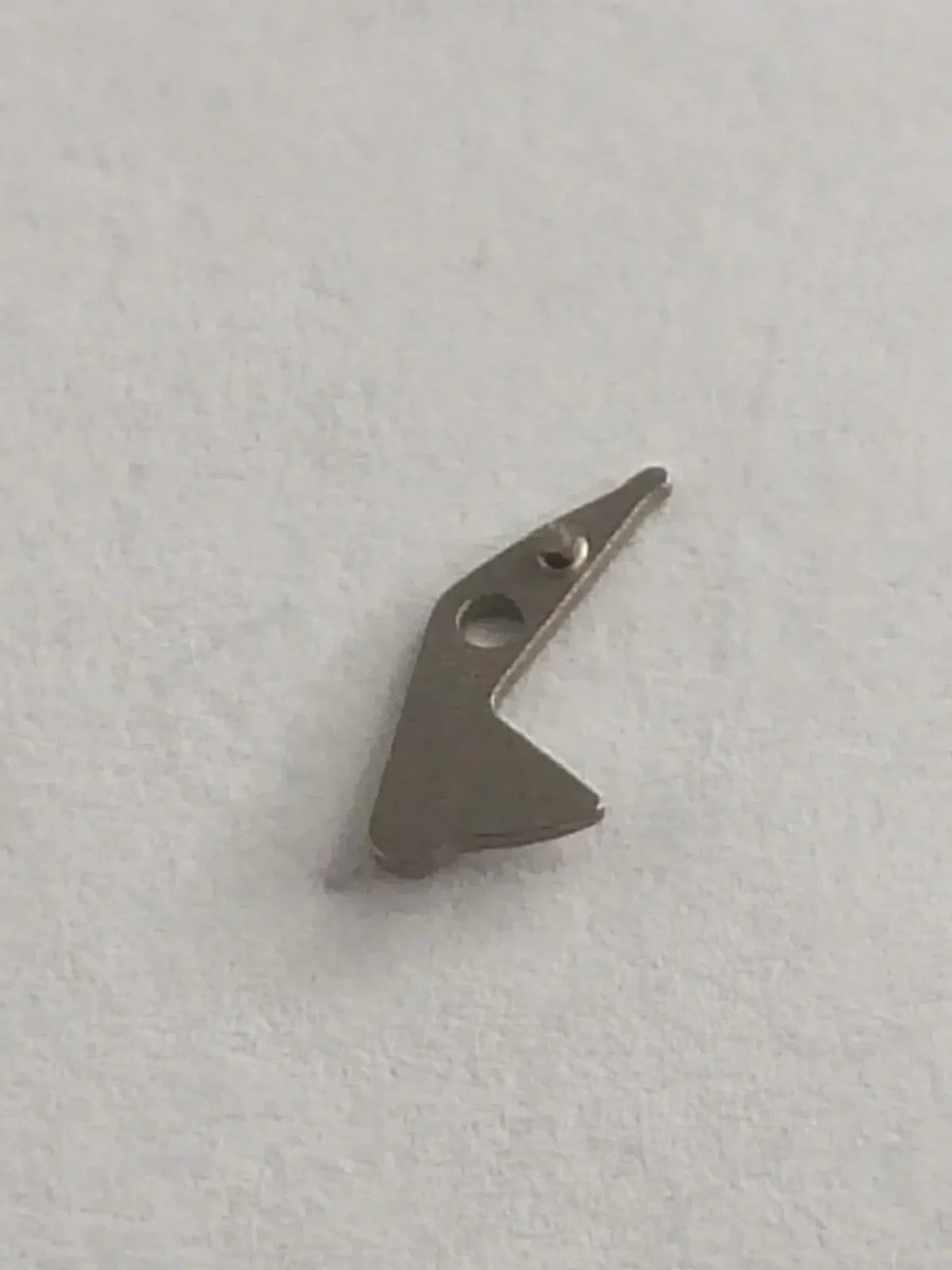 NOS SEIKO / Sitting lever/ Part . 383 220/221/222/Cal. 2205A/2202A /1Pc