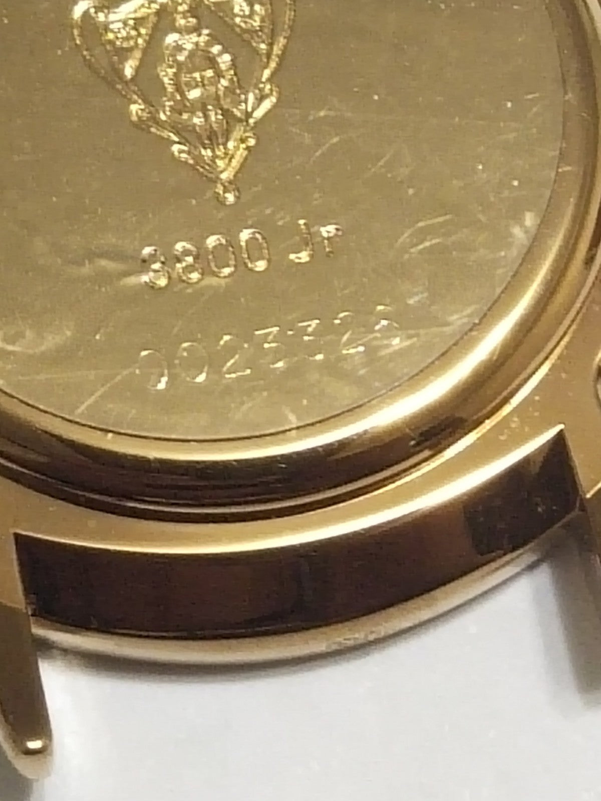 GUCCI Original / Complete Case/ Part No. 102.3800./ 3800jr Gold color 