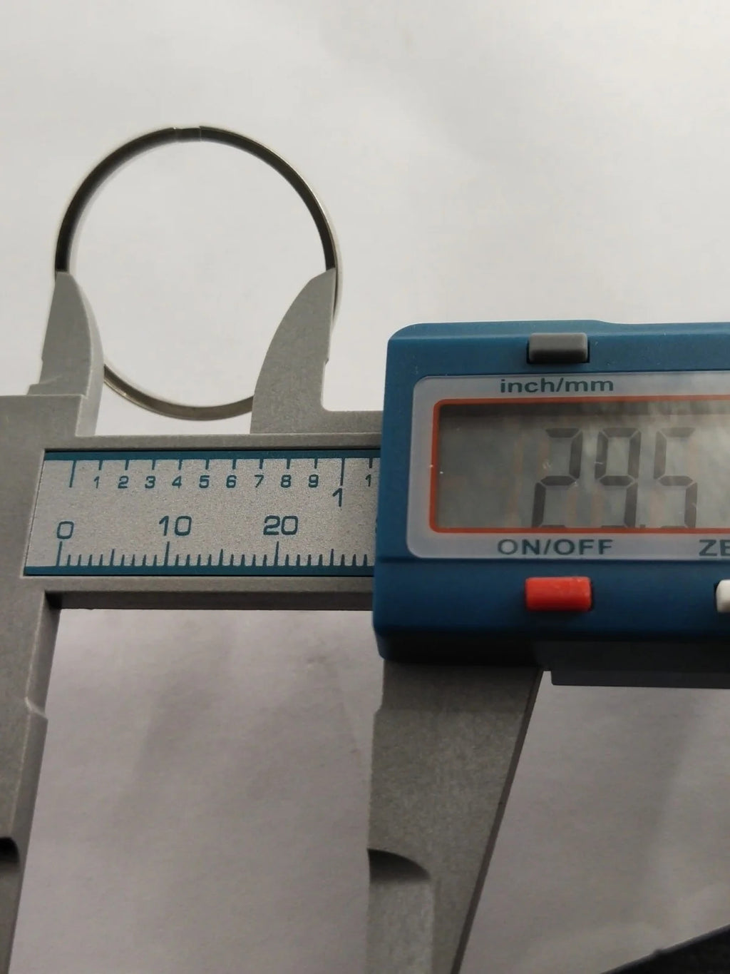 NOS Seiko Part . 8310 8771 / Case Ring