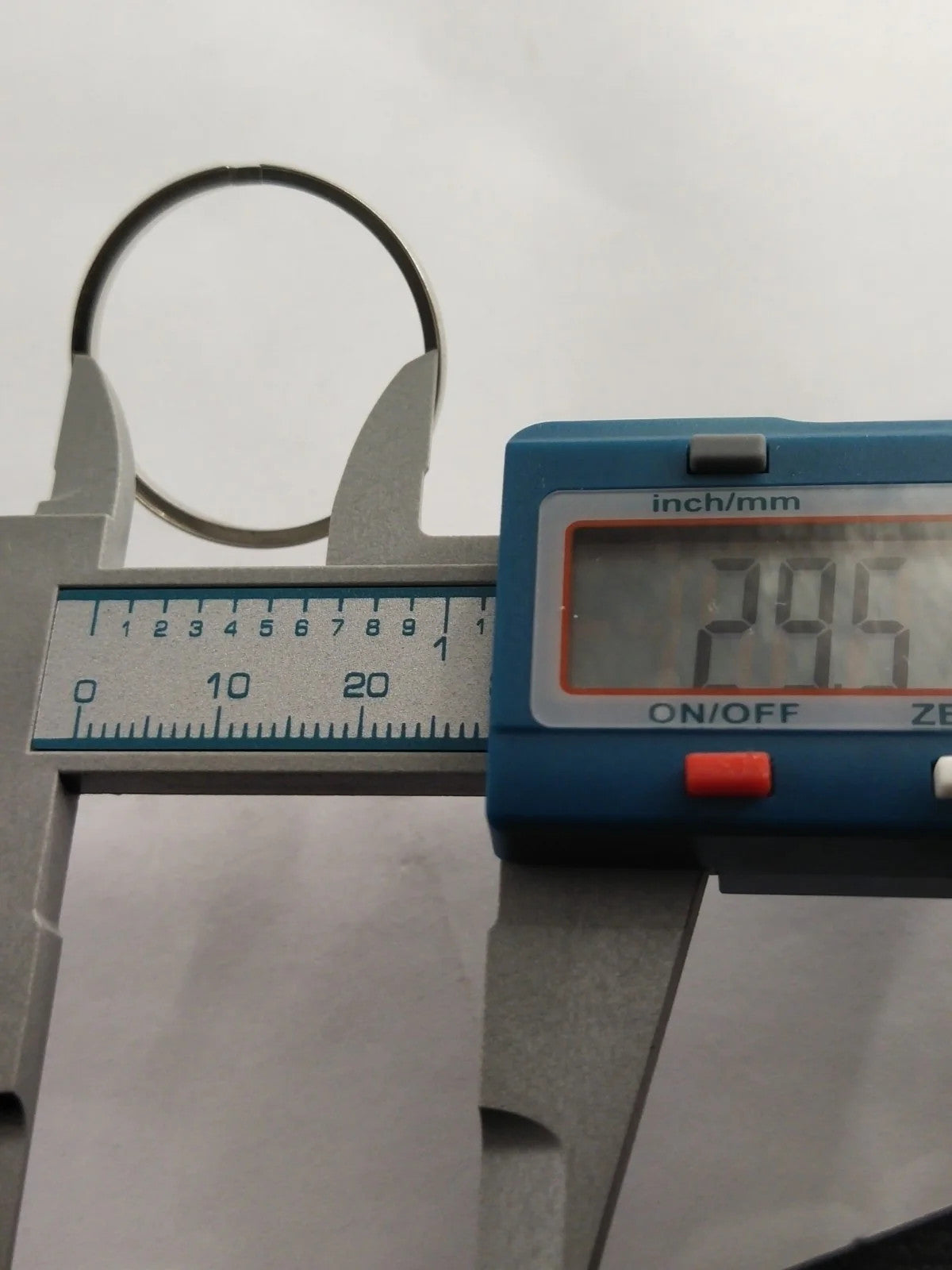 NOS Seiko Part . 8310 8771 / Case Ring