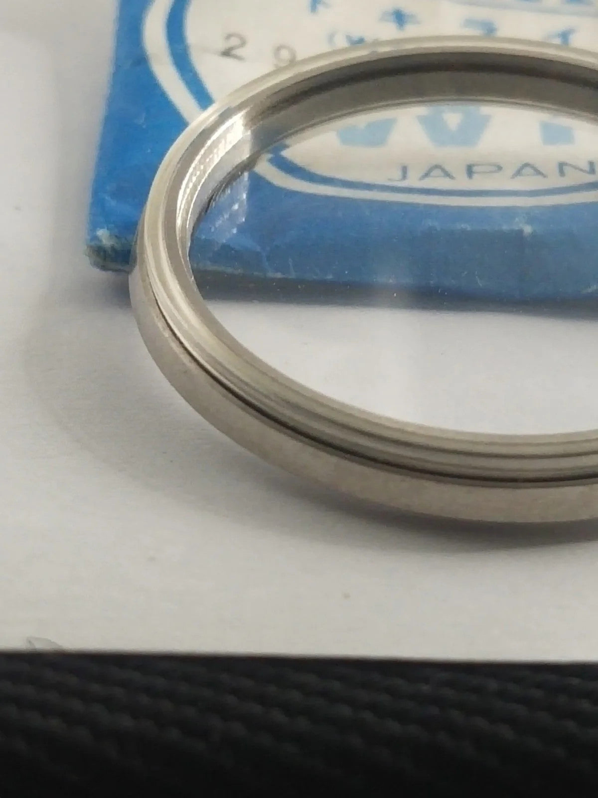 New Old Stok original Seiko glass 290G05GNS