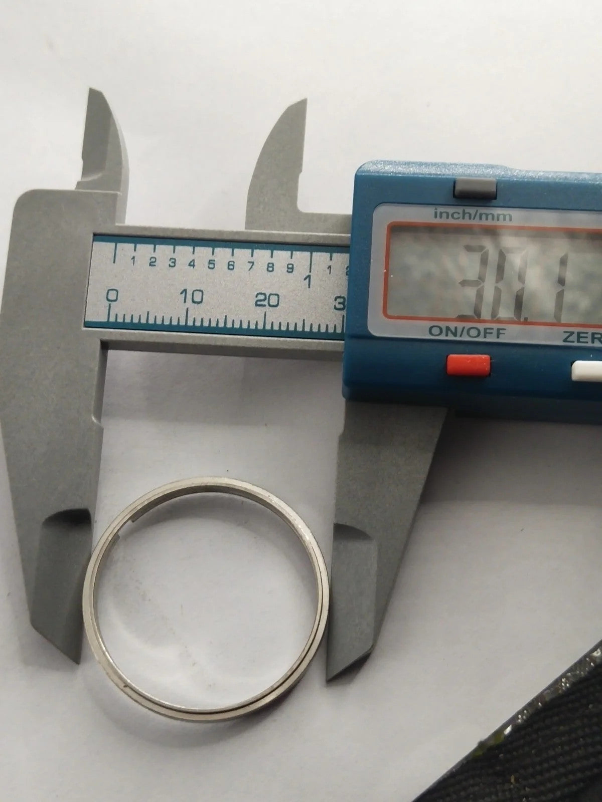 NOS Seiko Part . 8310 0981 / Case Ring