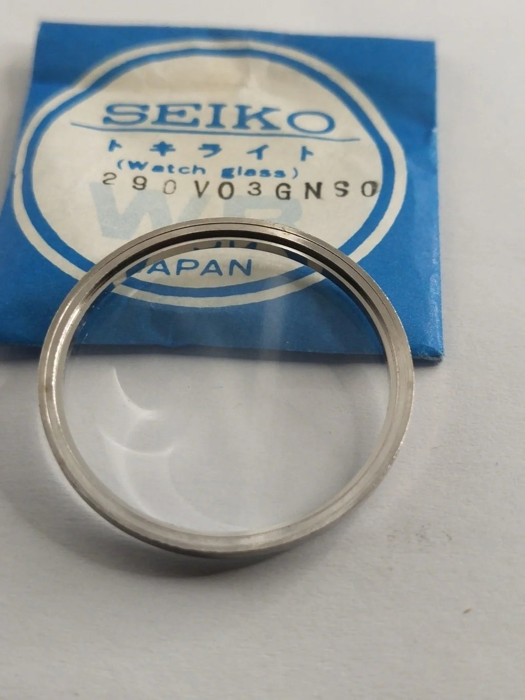 New Old Stok original Seiko glass 290V03GNS