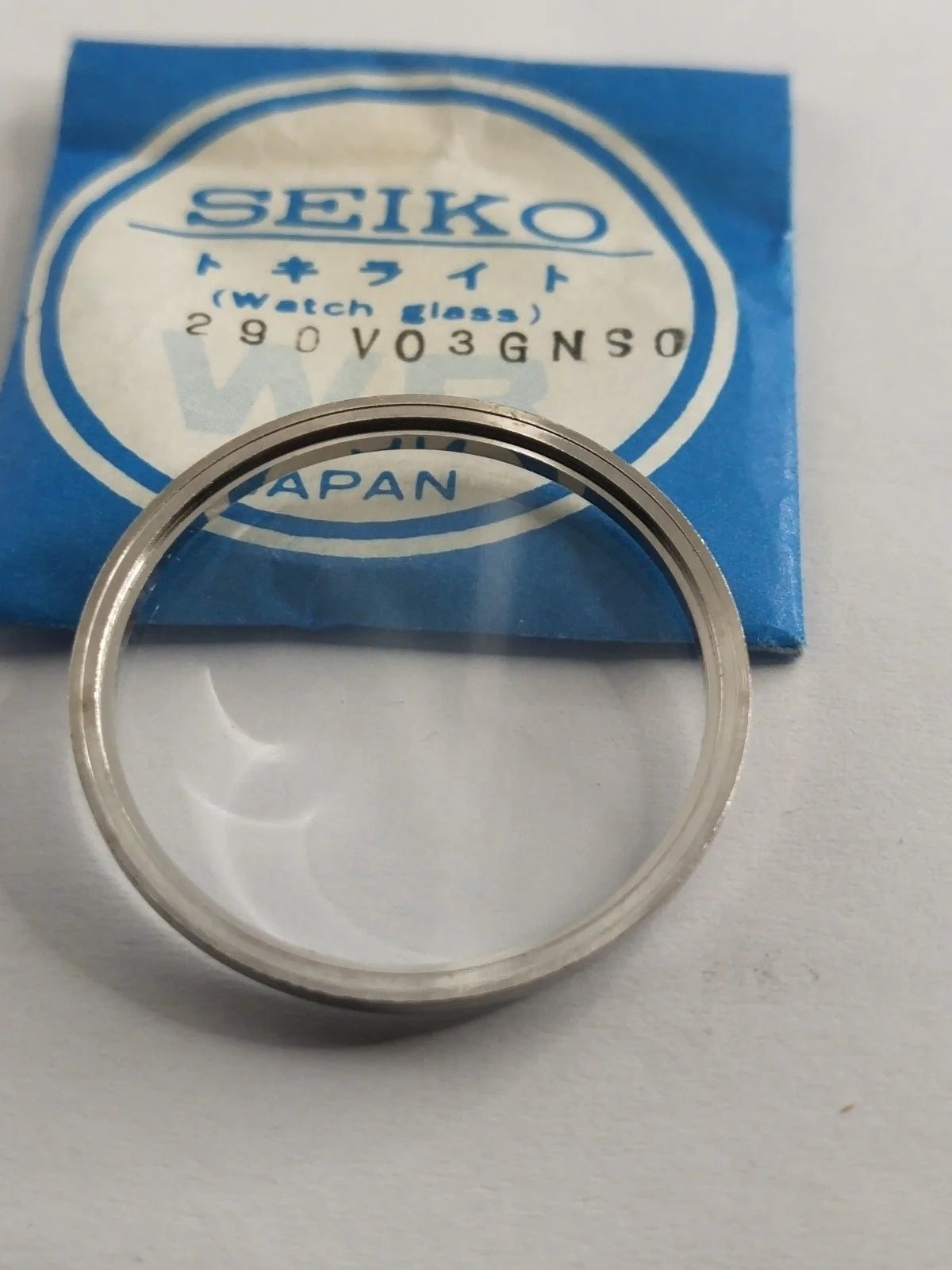 New Old Stok original Seiko glass 290V03GNS