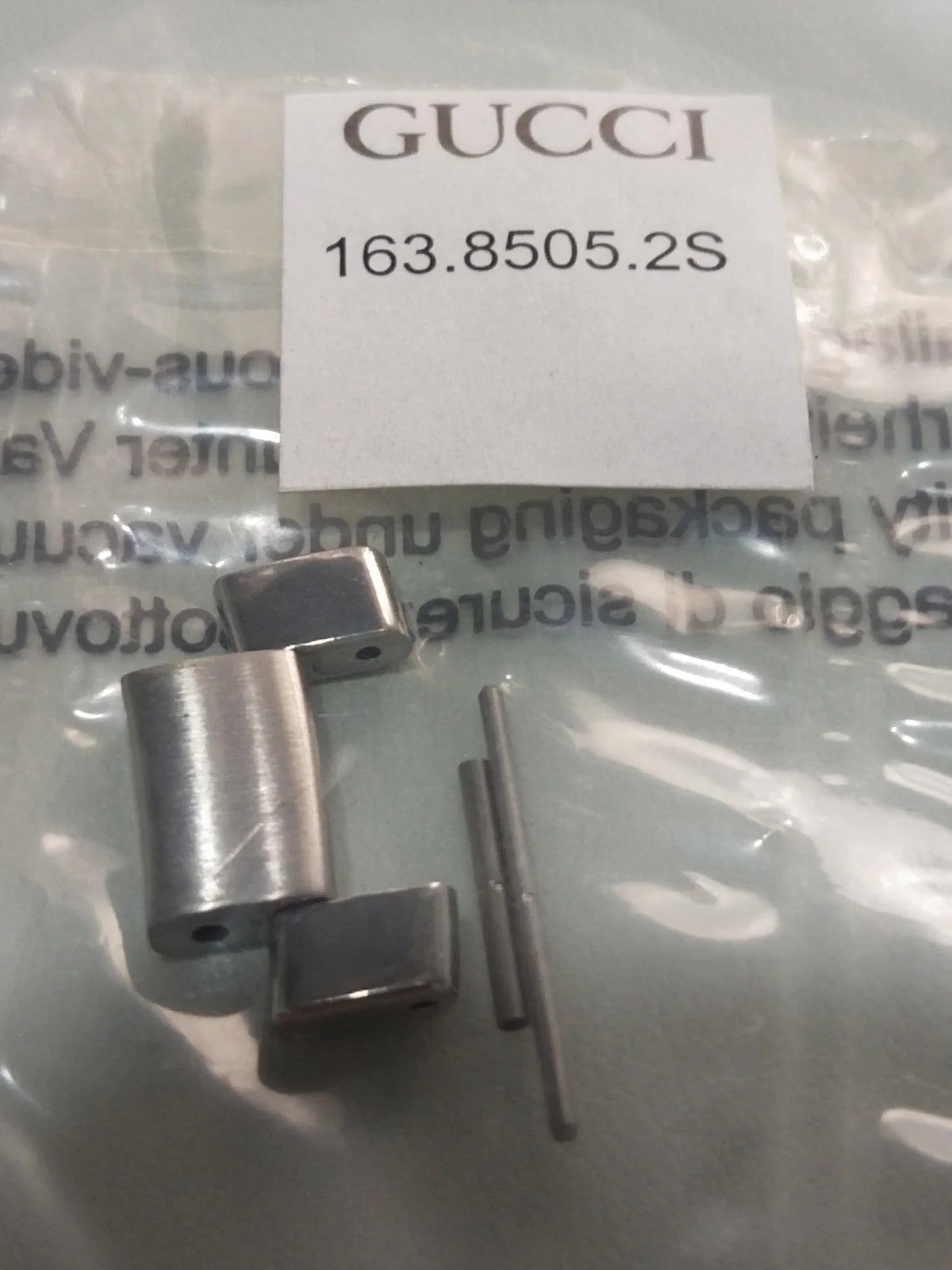 GUCCI Original / Link Steel color / Part No. 163.8505.2 S / 18m.m