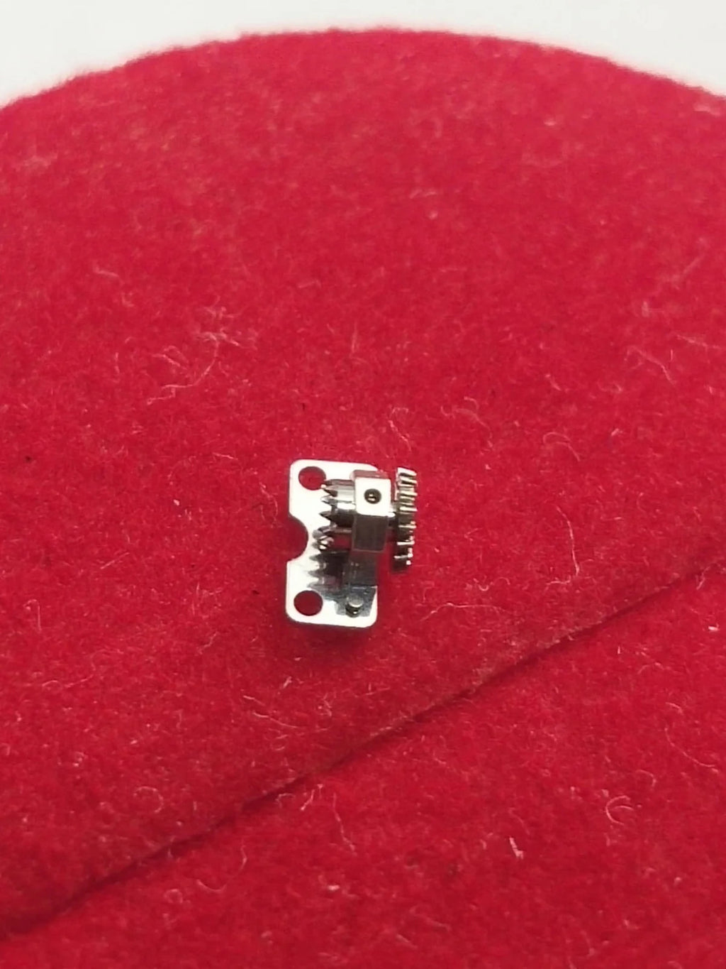 Rolex Cal./9001 204 / Winding Pinion /Genuine parts