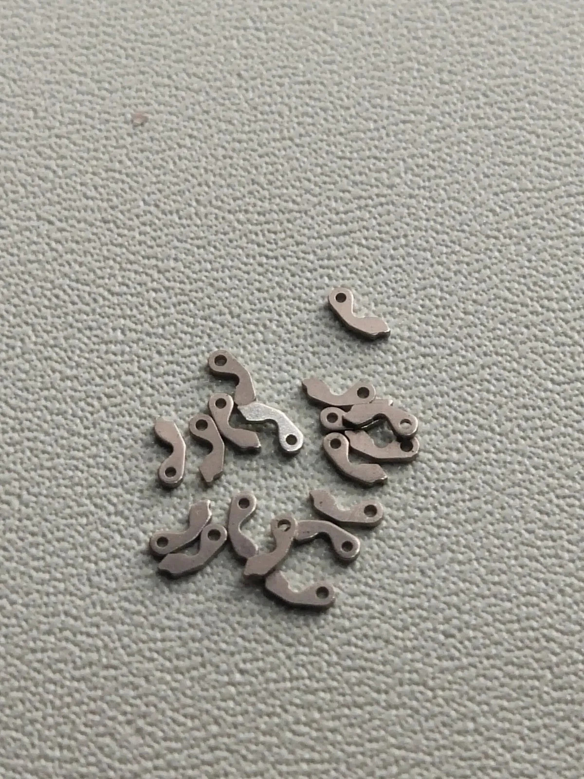 NOS Seiko Parts 873 220/Cal . 2206A/1 Pc