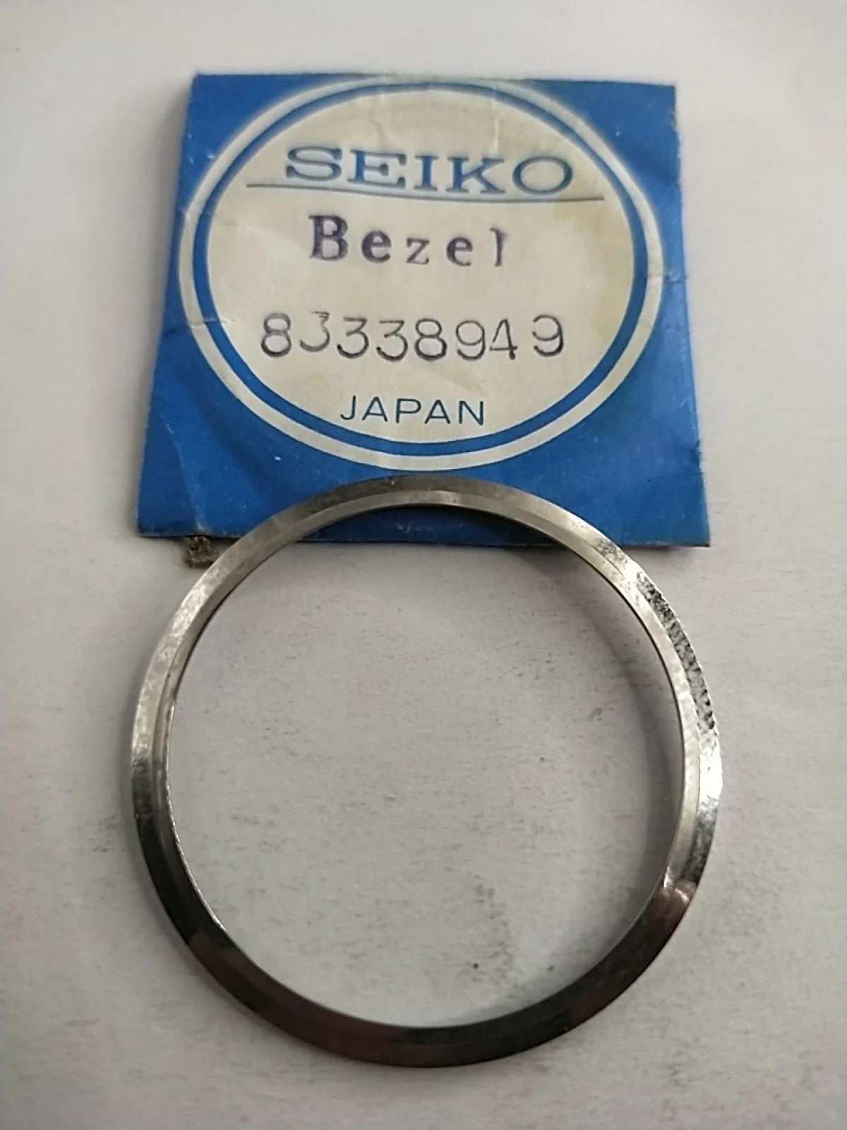 NOS Seiko original Bezel / Part 8333 8949