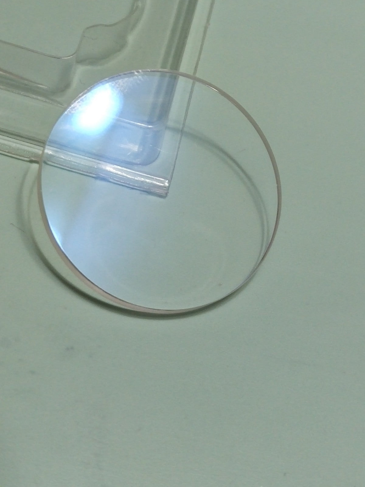 GUCCI Original /Sapphire Crystal / Part No. YDA 42041