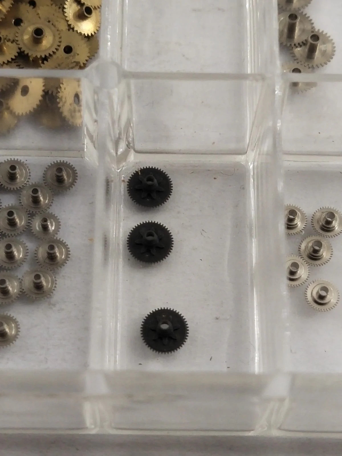 NOS SEIKO hour wheel Part 271 +++ Price from 25 to 40 per piece