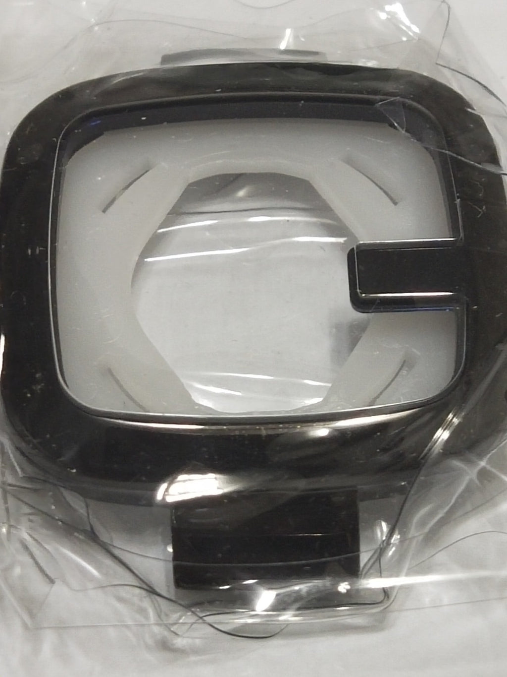 GUCCI Original / Complete Case/ black ceramic Part No. YDA04162/Factory sealed 