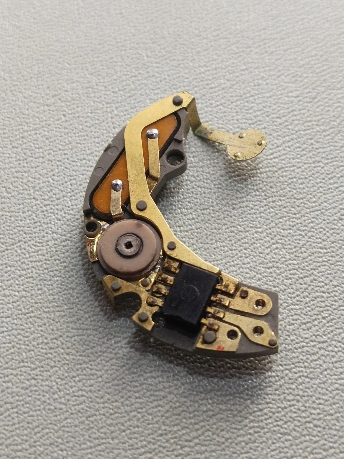 OMEGA 1310-9100 Circuit Block / Full work / Used .....1pc