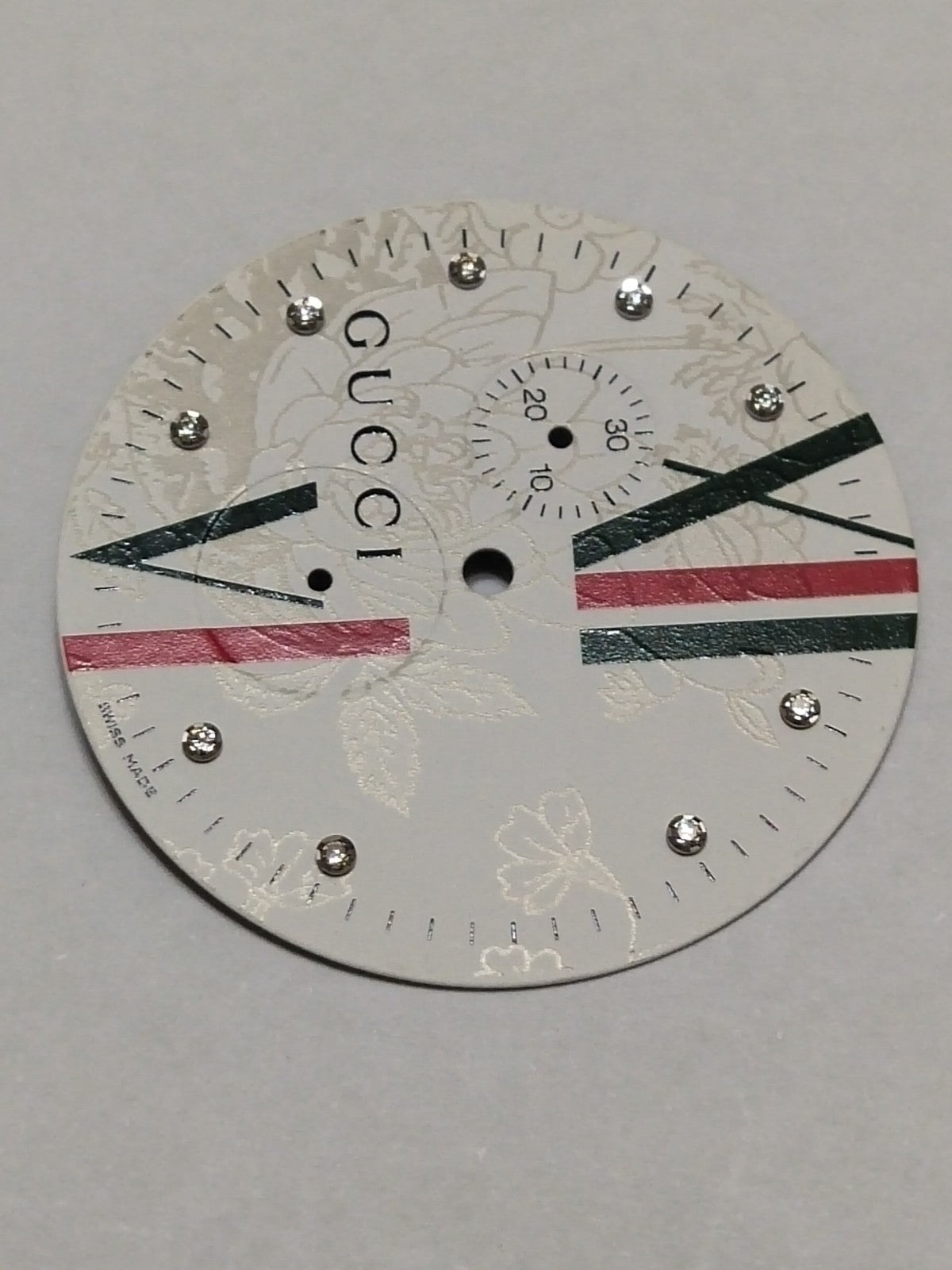 GUCCI Original / Dail chronograph diamond/ Part No. YD05069 / white color 