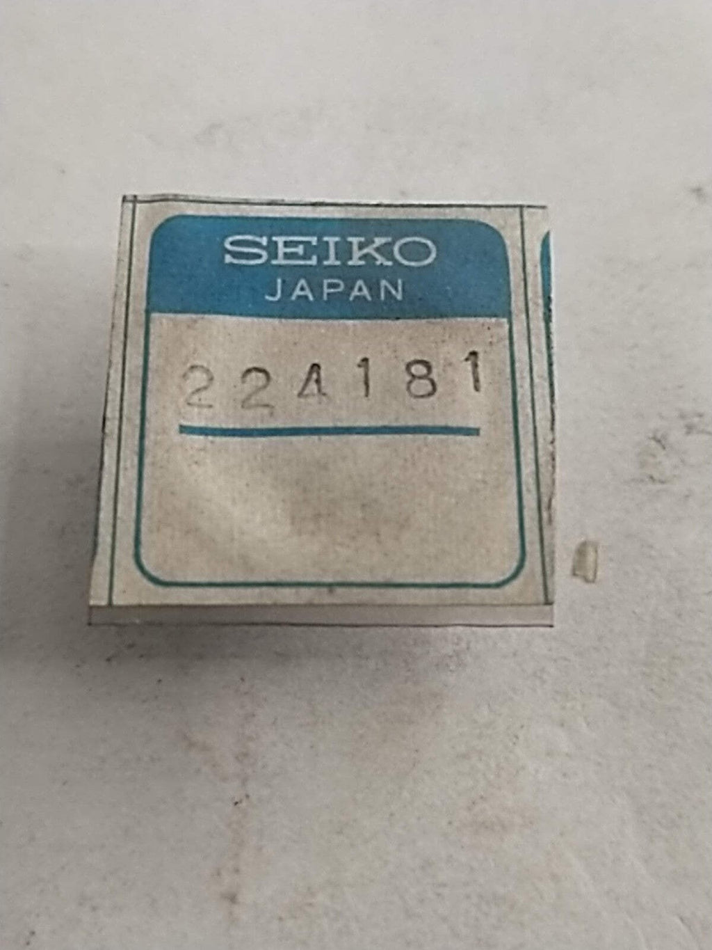 NOS Seiko Part . 224 181 Central wheel and Pinion With Cannon Pinion