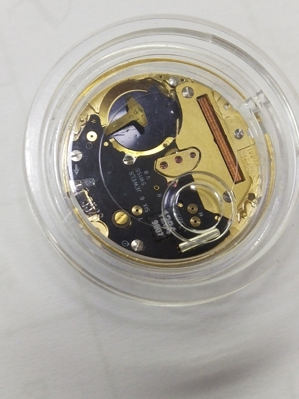 ETA 255 441 movement / 2 hands / date 3/4 clock /The Long minute wheel/Full work