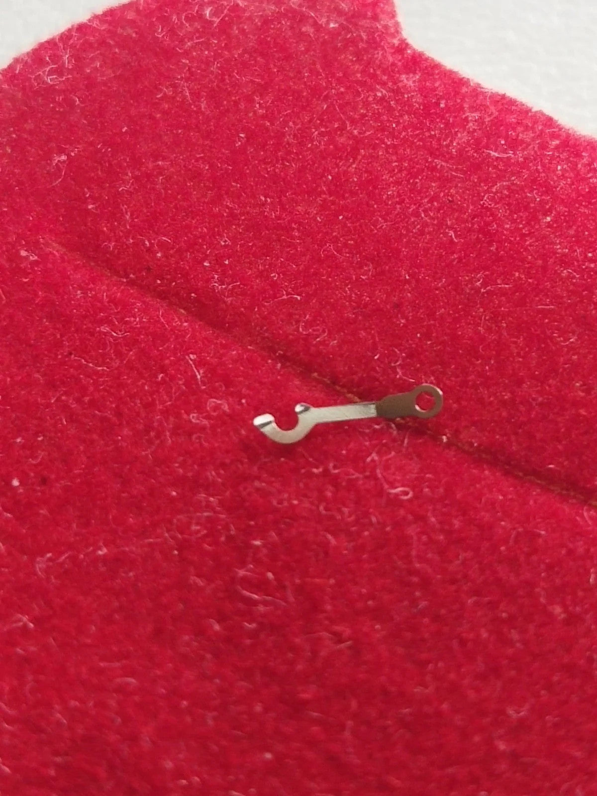 NOS Seiko Parts 530 220 /1pc