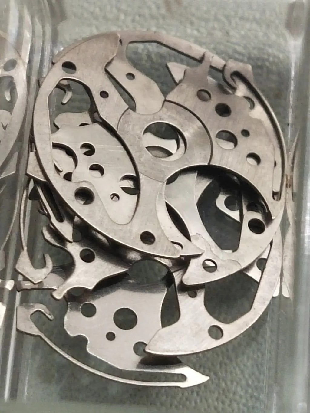 Seiko Part. 810 820 Date Jumper Cal. 8223A (1pc