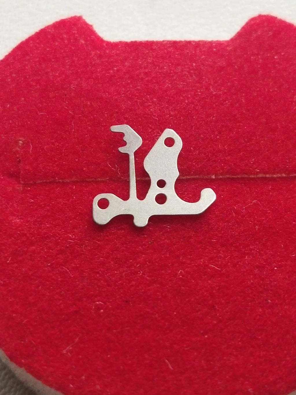 Seiko Part. 386 589 Sitting lever Spring Cal. 4110A.B (1pc