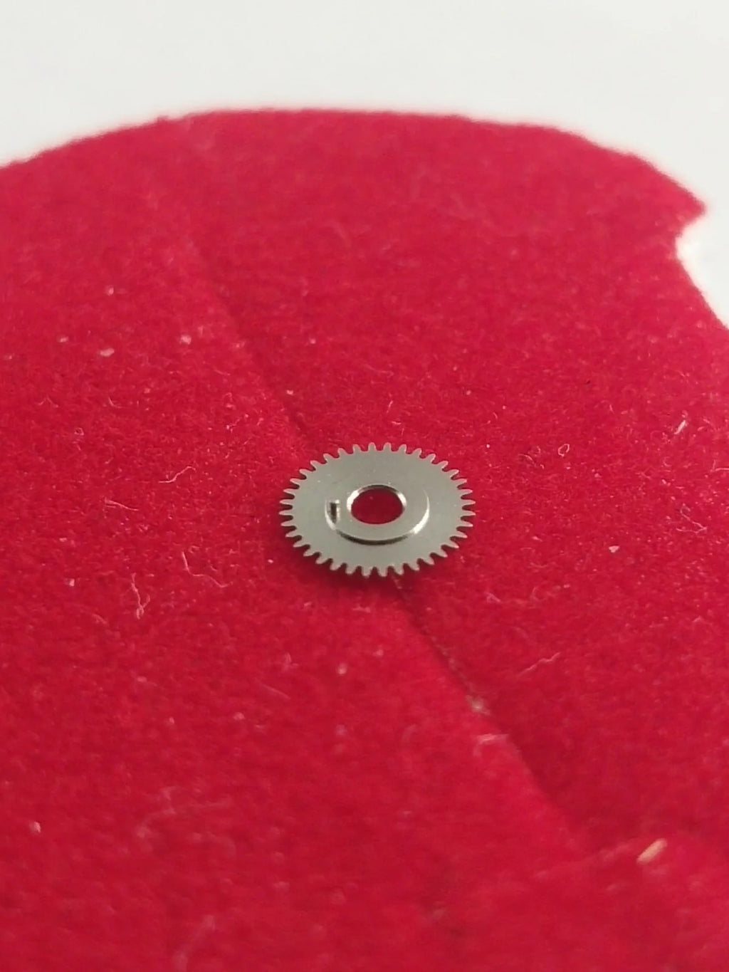 NOS Seiko Date Draiving wheel Parts 802 015 / 1 Pc