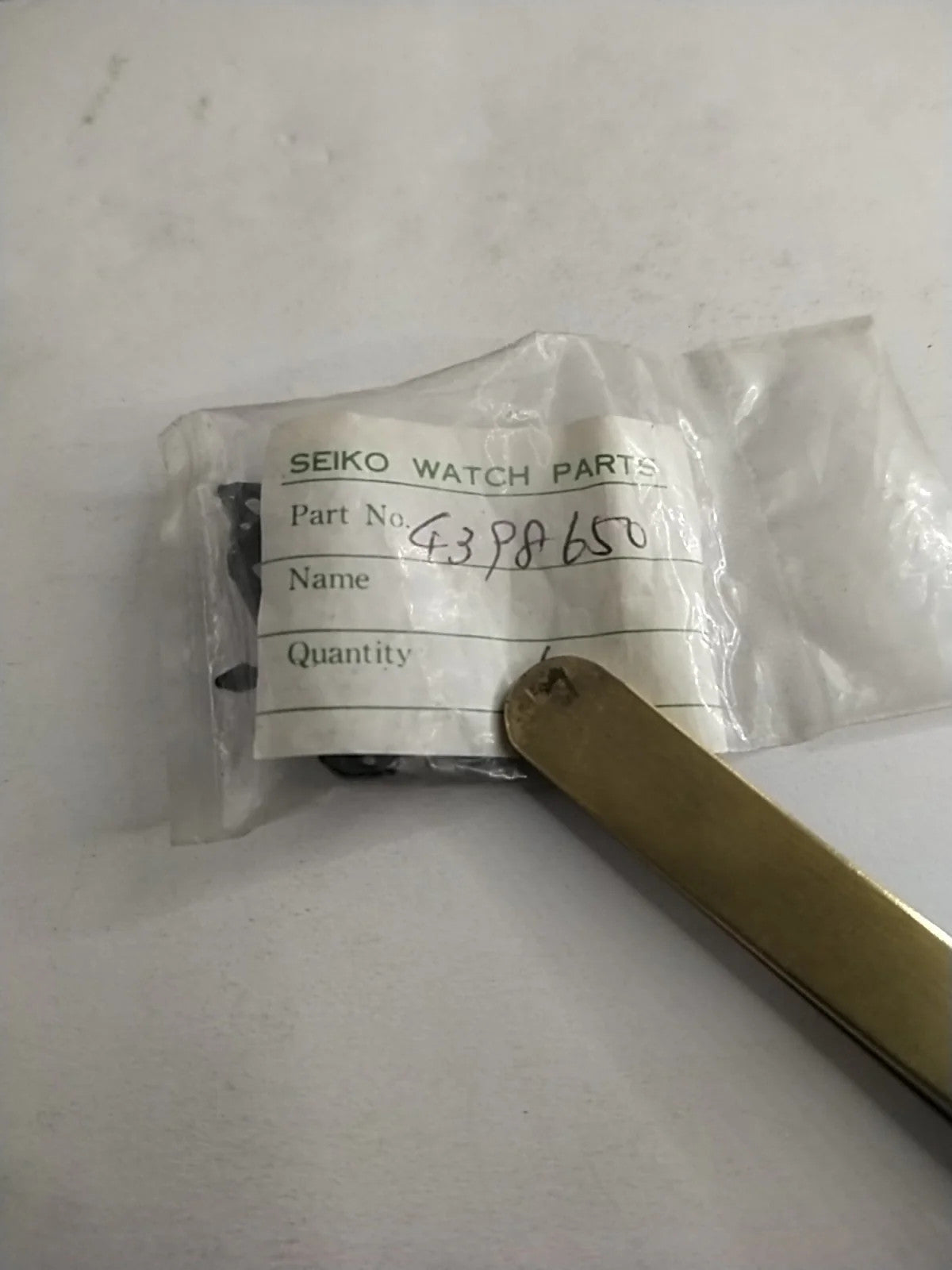NOS Seiko original Digital Parts / Plat Seiko / 4398 650
