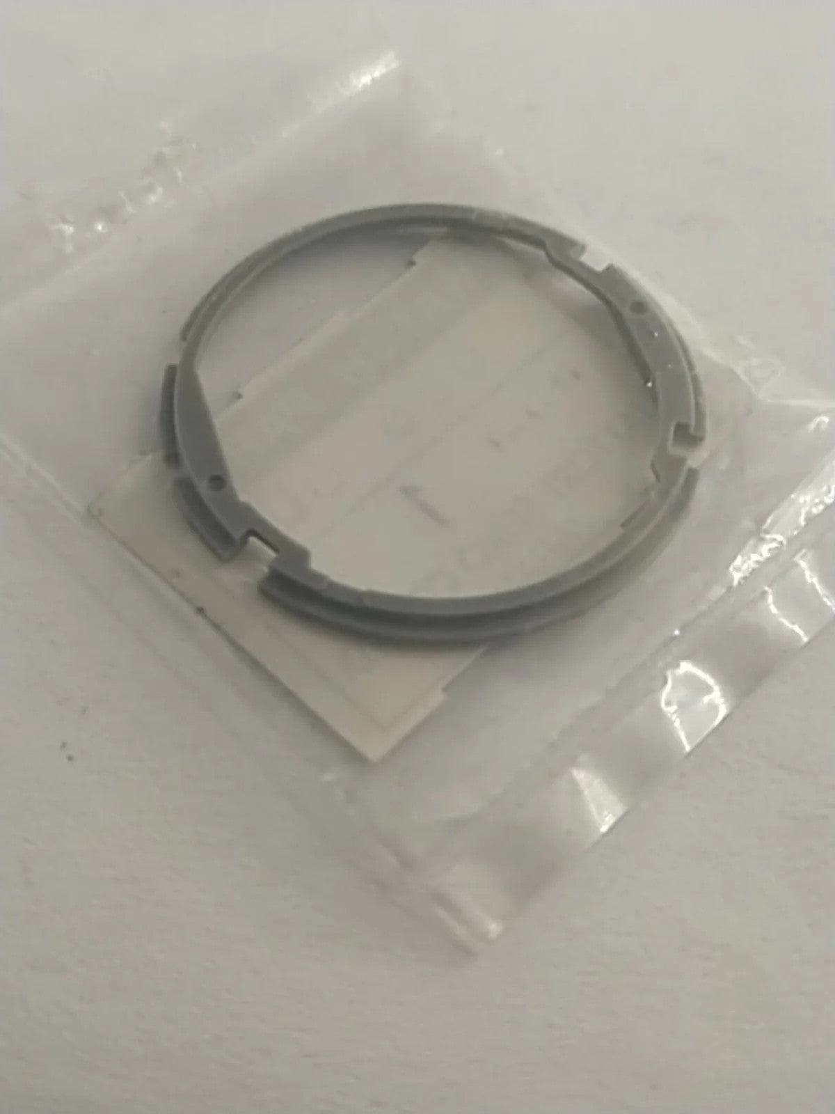 original Seiko Movement Rink between the dial and the movem 866 600