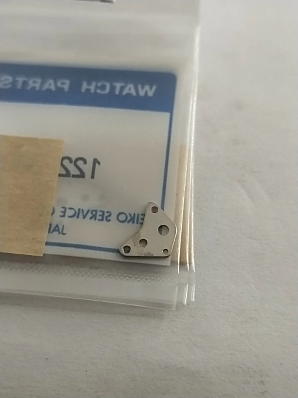 ORIGINAL SEIKO PARTS / Senter Wheel Pridge / Part . 122 300