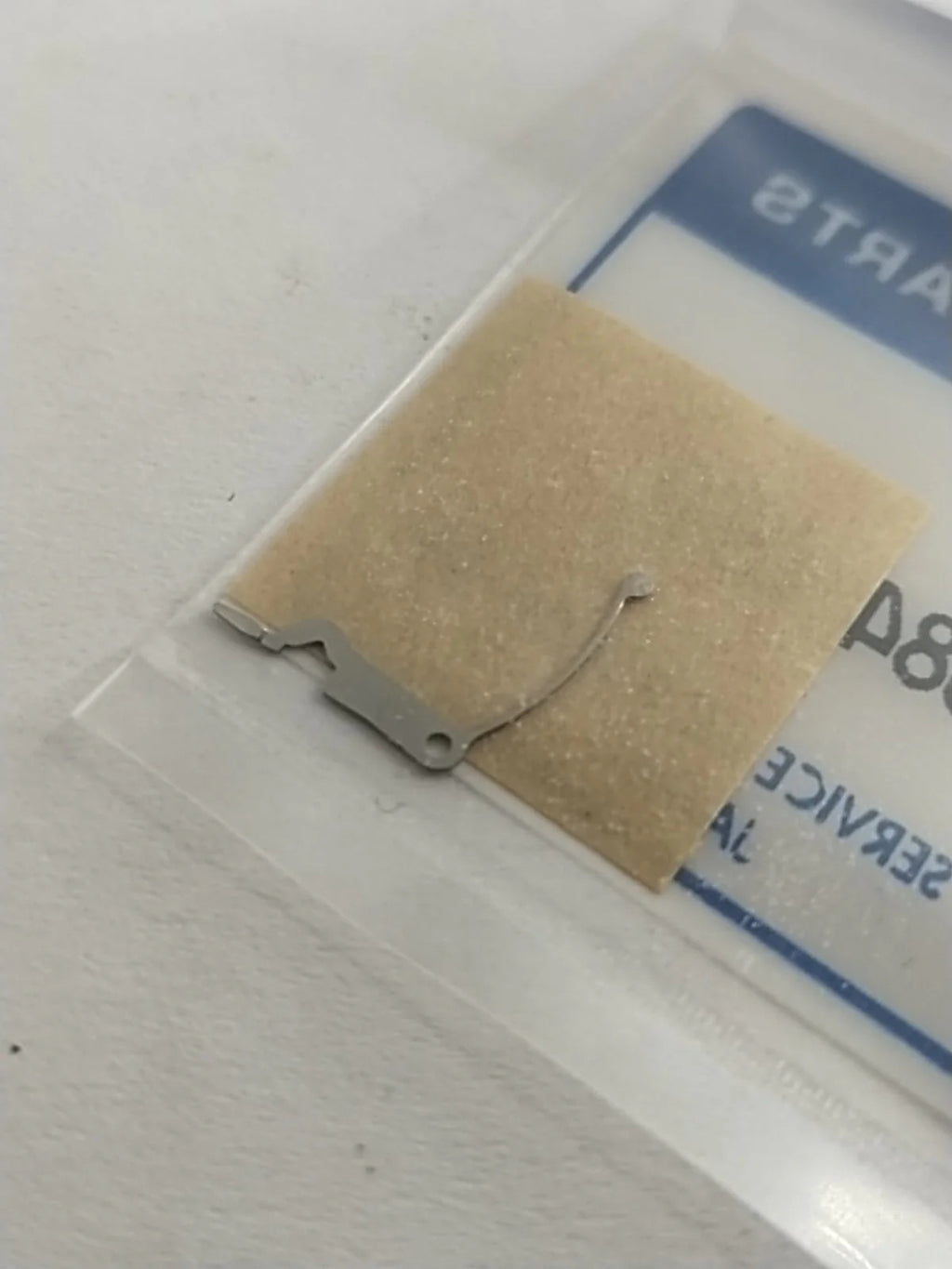 ORIGINAL SEIKO PARTS /Yoke / Part . 384 070