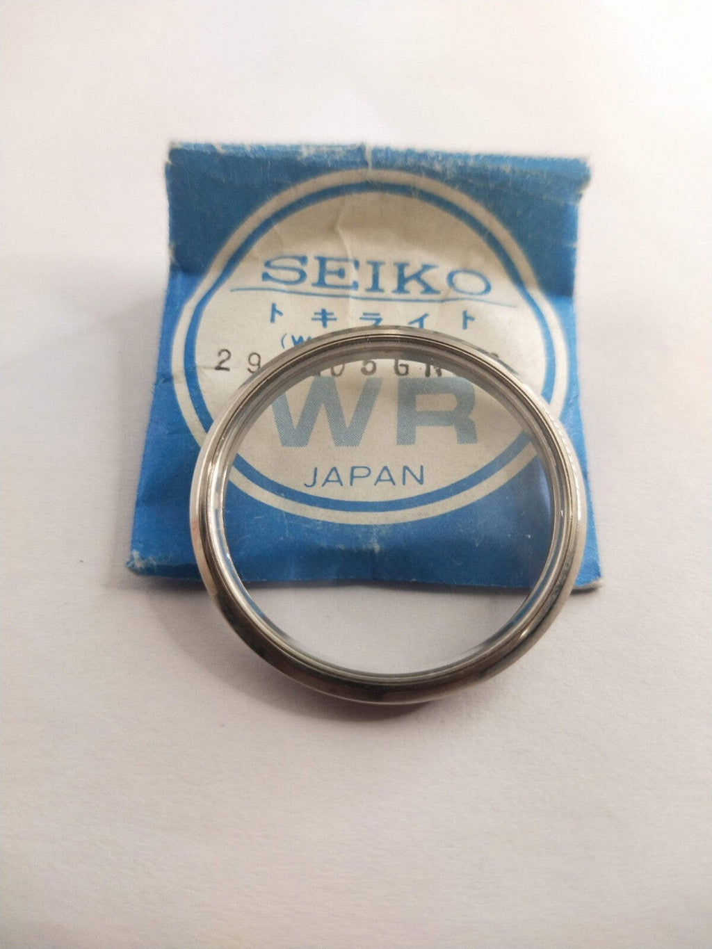 New Old Stok original Seiko glass 290G05GNS