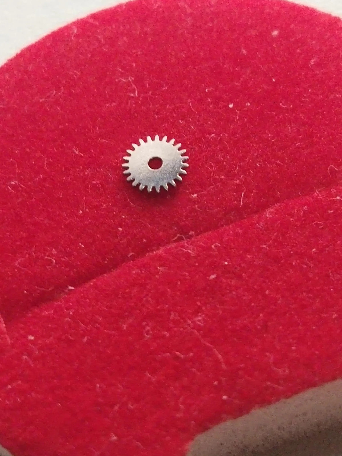 NOS Seiko Parts 886 610/Cal. 6138A/1 Pc