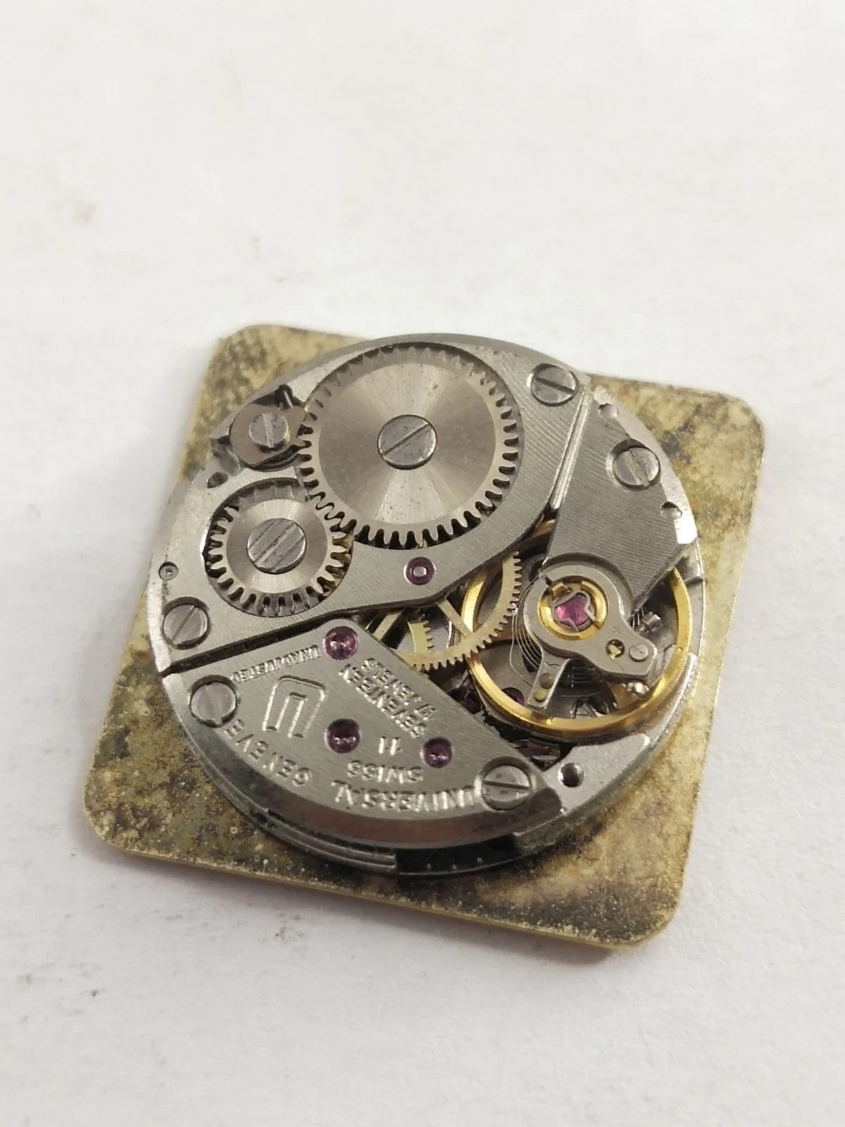 Universal manual movement Cal / 11 / With dial and hands /works well /