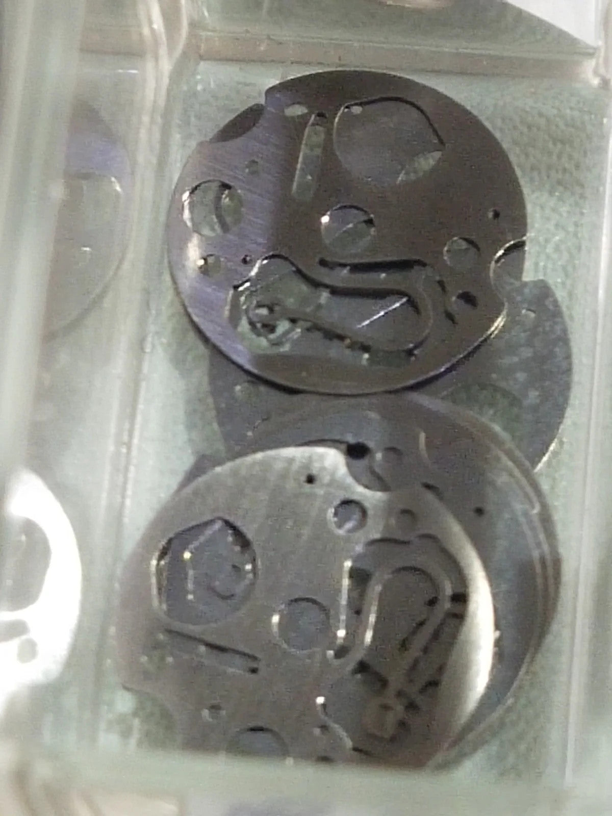 Seiko Part. 808 421 Date Dial guard Cal. 4205A (1pc